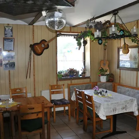 Landskron Stubel بيت ضيافة